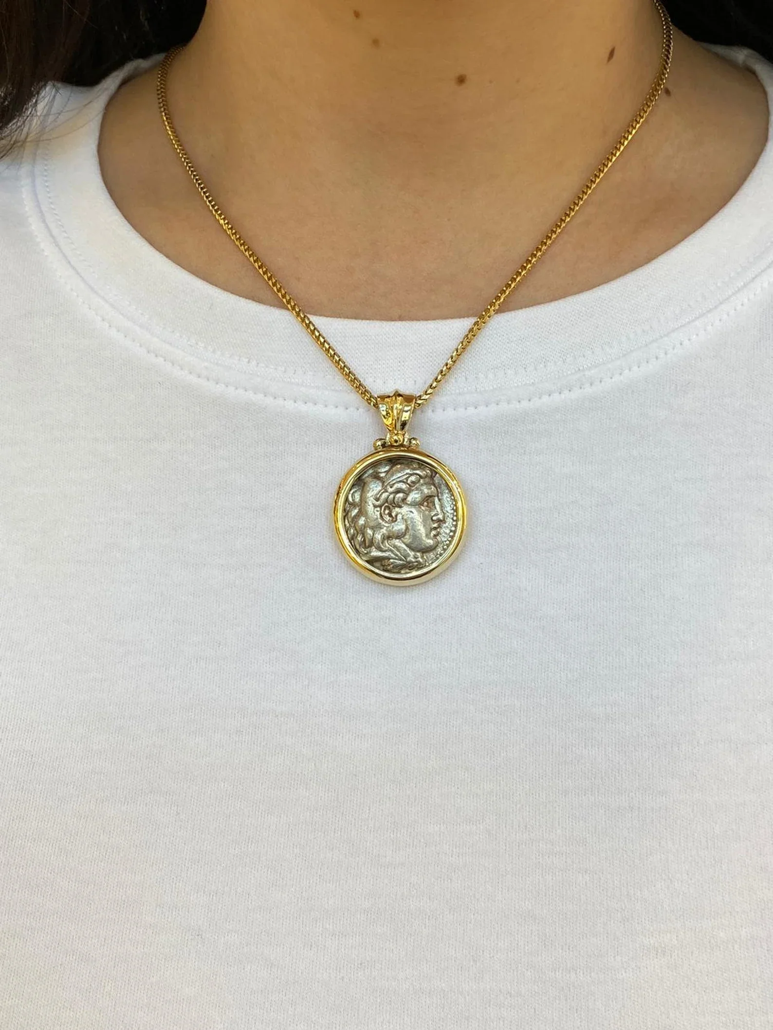 14K Gold Alexander the great pendant - Image 8