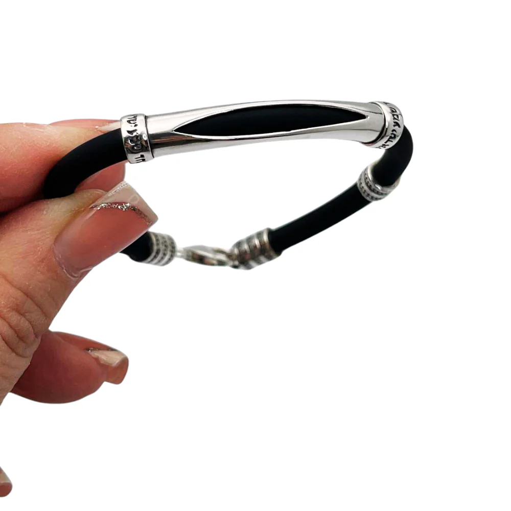 Silver and Black Shema Yisrael Men's Bracelet - Image 2