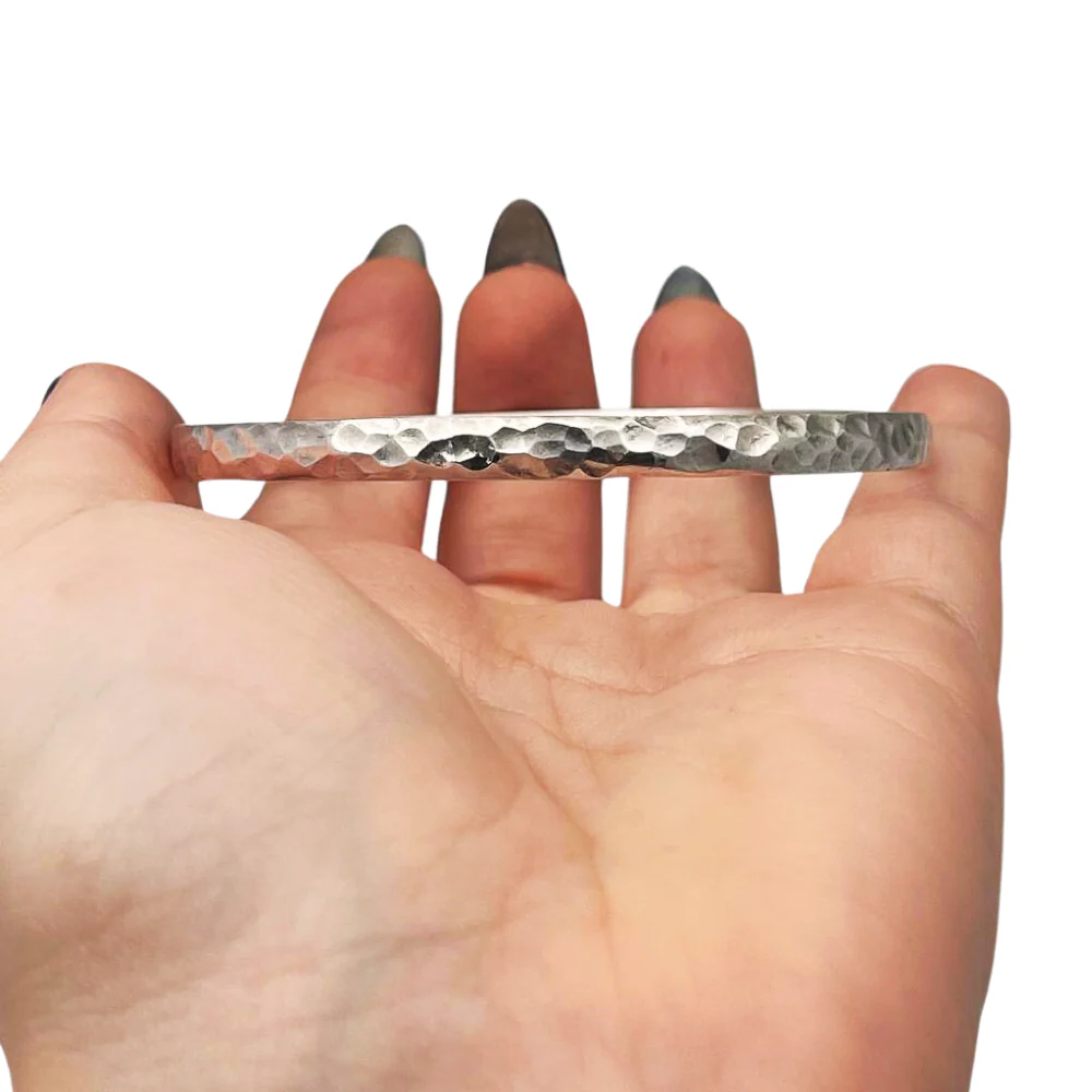 Moroccan Bangle in Silver - Hammered Finish - Image 3