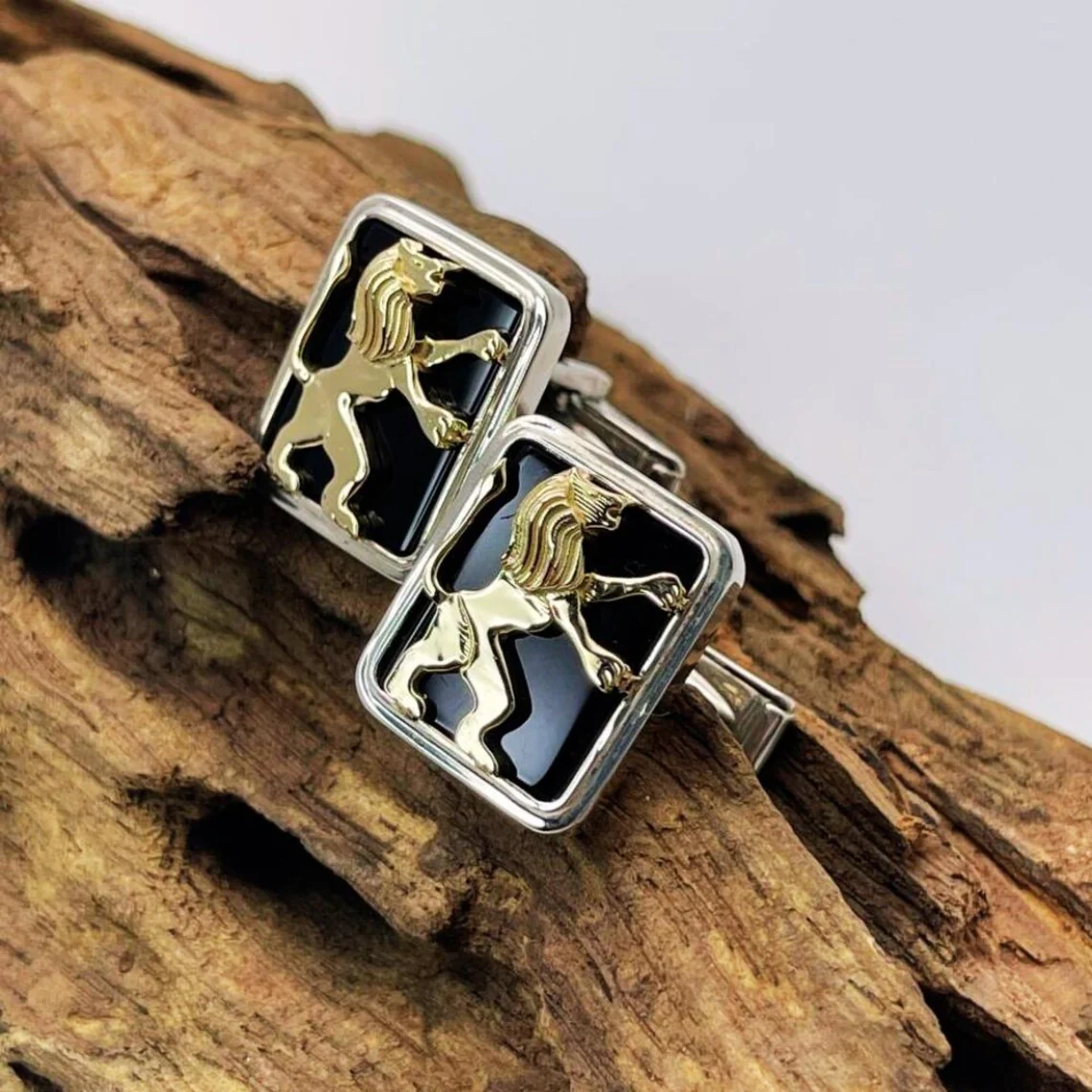 14k Gold Lion of Judah Silver and Onyx Cufflinks - Image 3