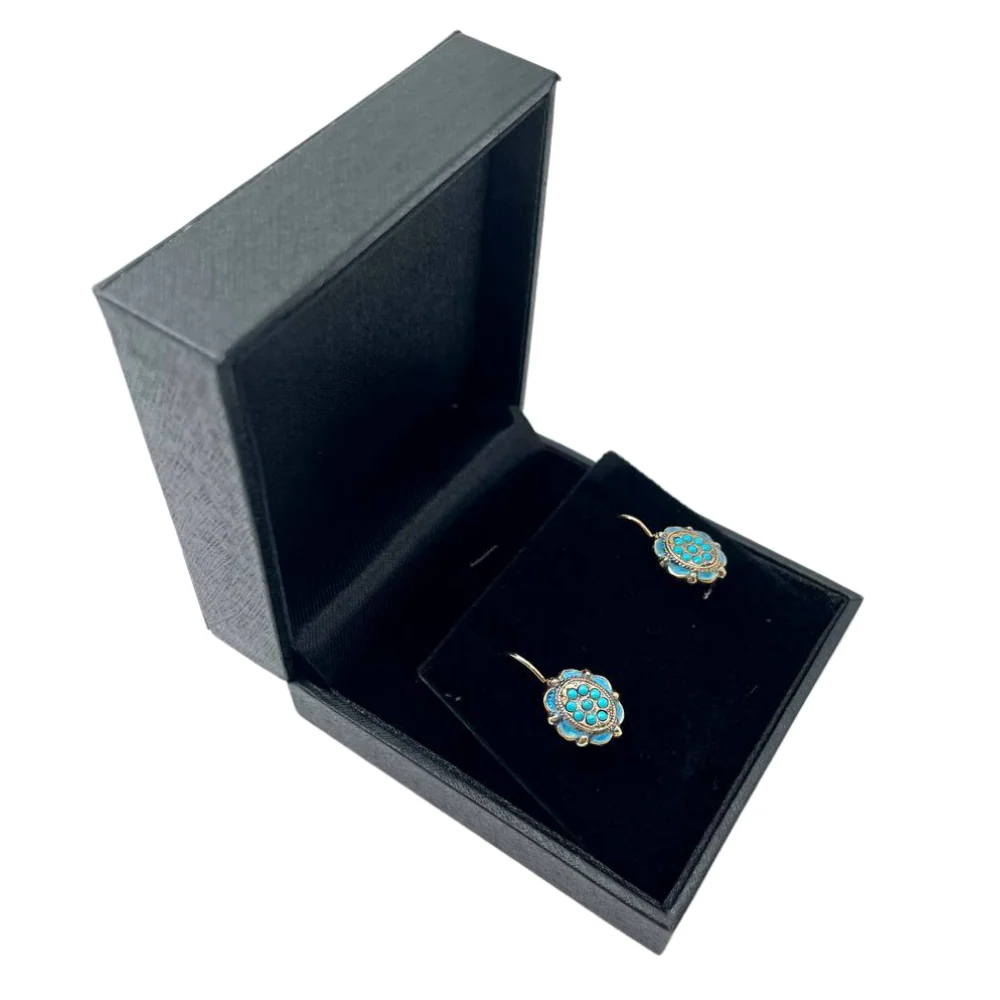 Vintage Style Earrings in 14K Yellow Gold and Turquoise - Image 4