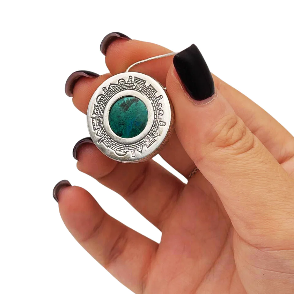 Eilat stone jewellery | Round Textured Silver Necklace - Jerusalem Skyline - Image 2