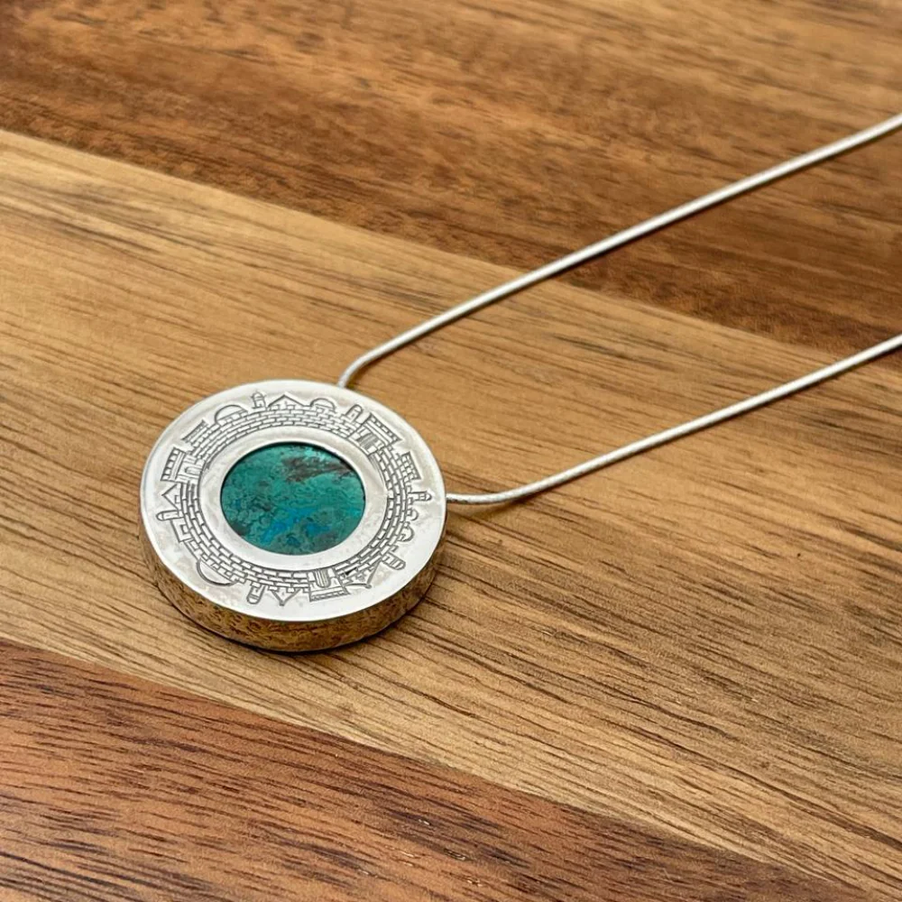 Eilat stone jewellery | Round Textured Silver Necklace - Jerusalem Skyline - Image 7