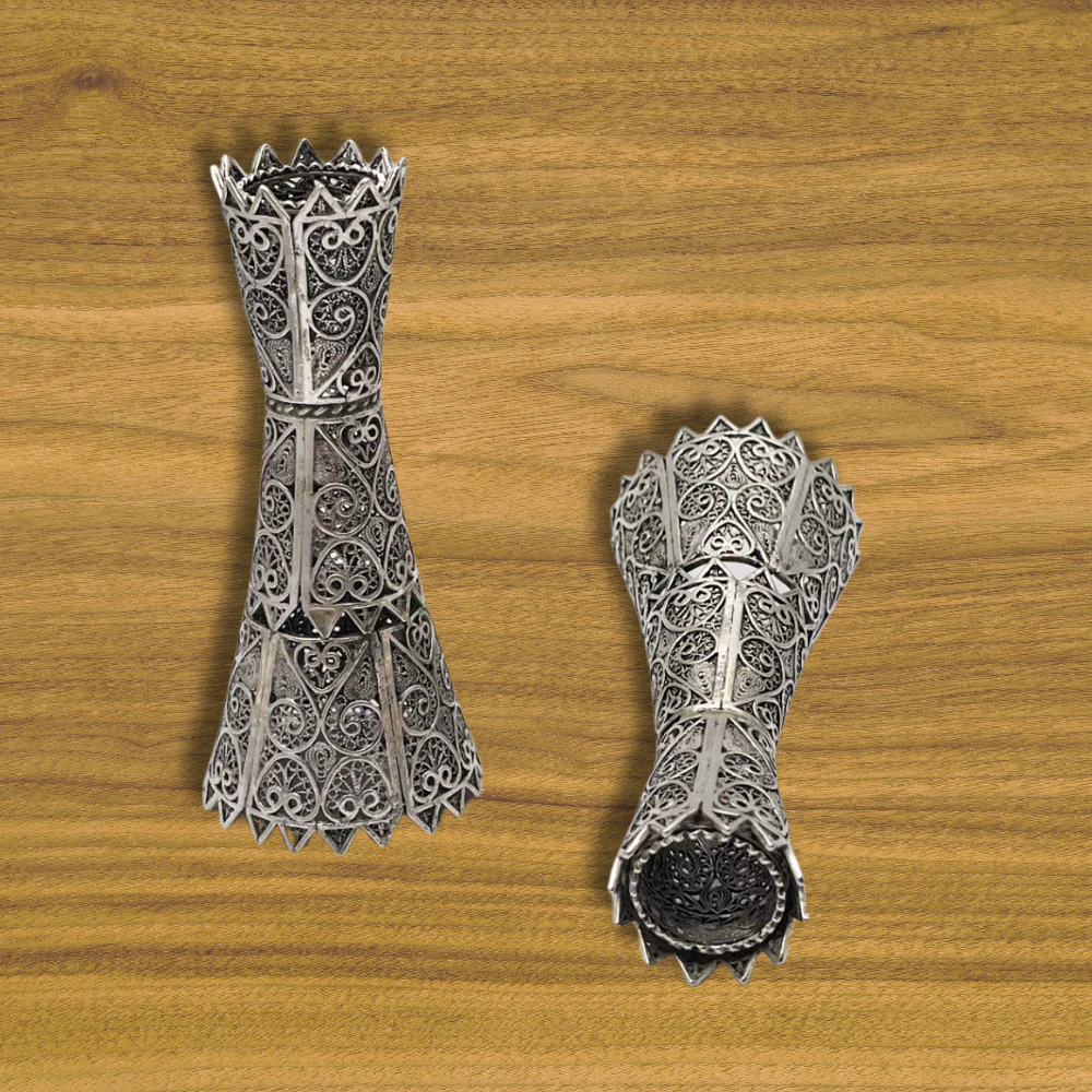 Silver Yemenite Filigree Candlesticks - Set of 2 with Ridged Edging - Image 5