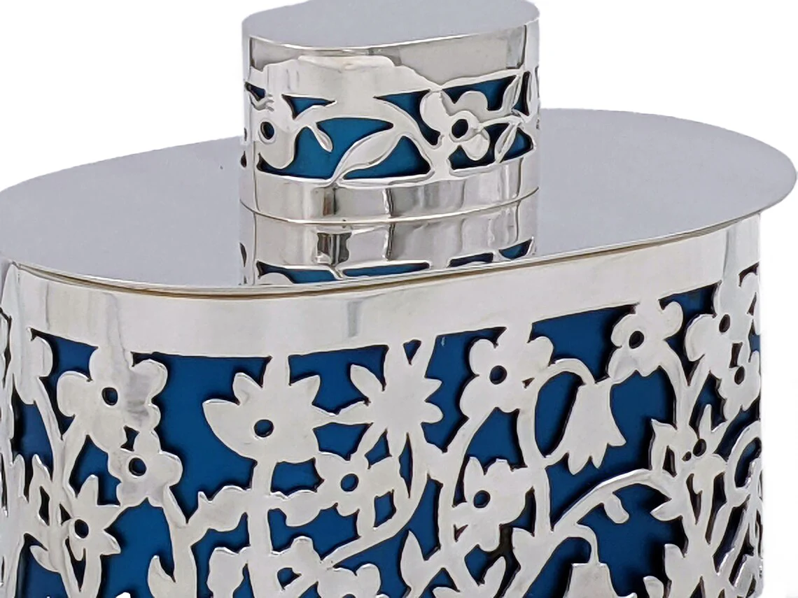 Floral Sterling Silver Etrog Box - Choice of 2 colors - Image 4
