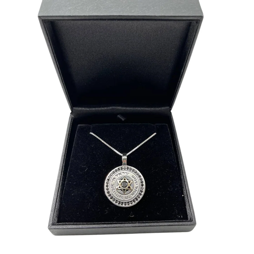Star of David and Shema Israel Silver and Gold Onyx Necklace - Image 5