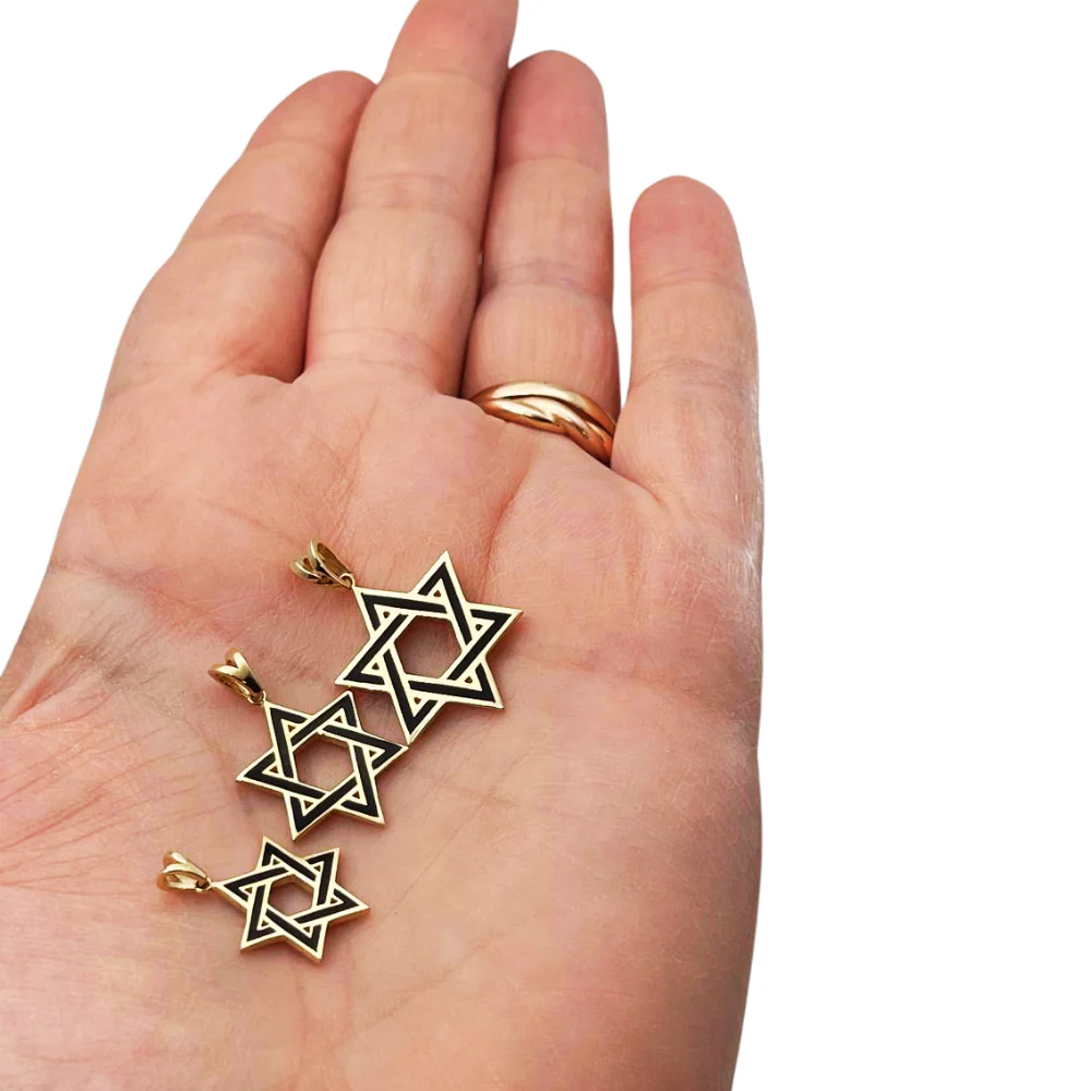 Star of David Pendant in 14K Yellow Gold with Black Enamel - Image 4