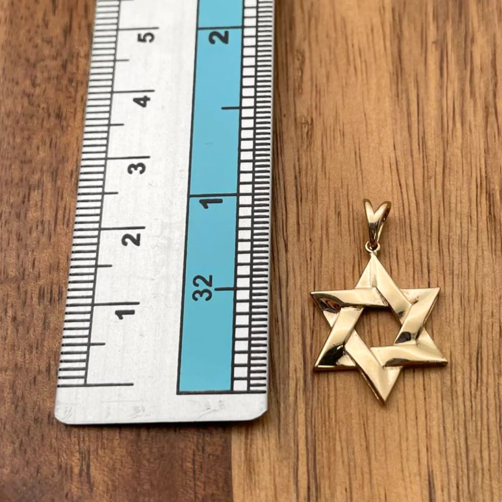 Star of David Pendant in 14K Gold Interwoven Wavy Style - 19mm - Image 5