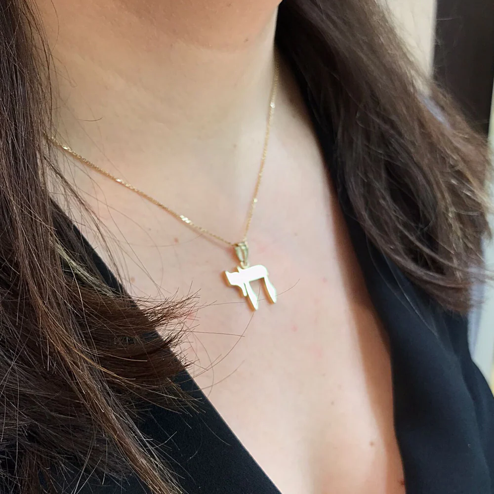 Elegant Large 14k Gold Chai Pendant - Image 3
