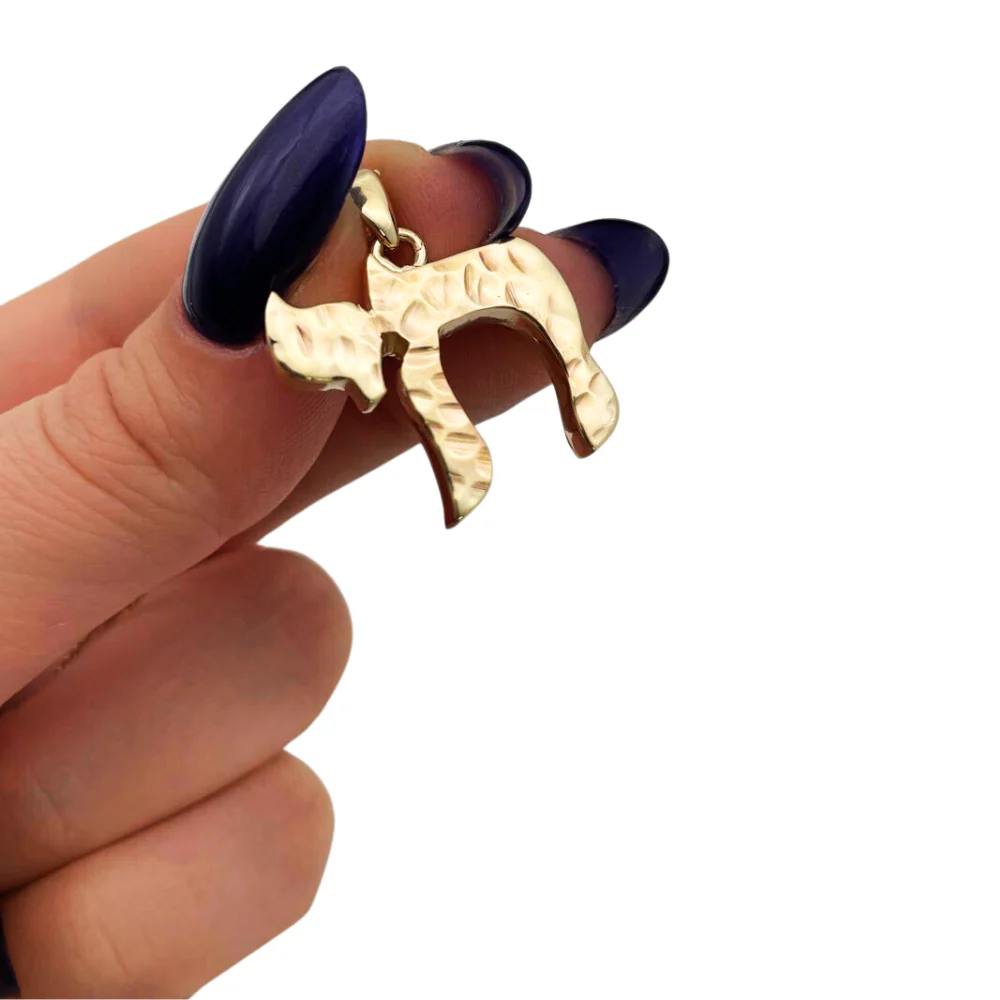 Chai Pendant in 14k Gold Hammered / Necklace Charm - Image 3