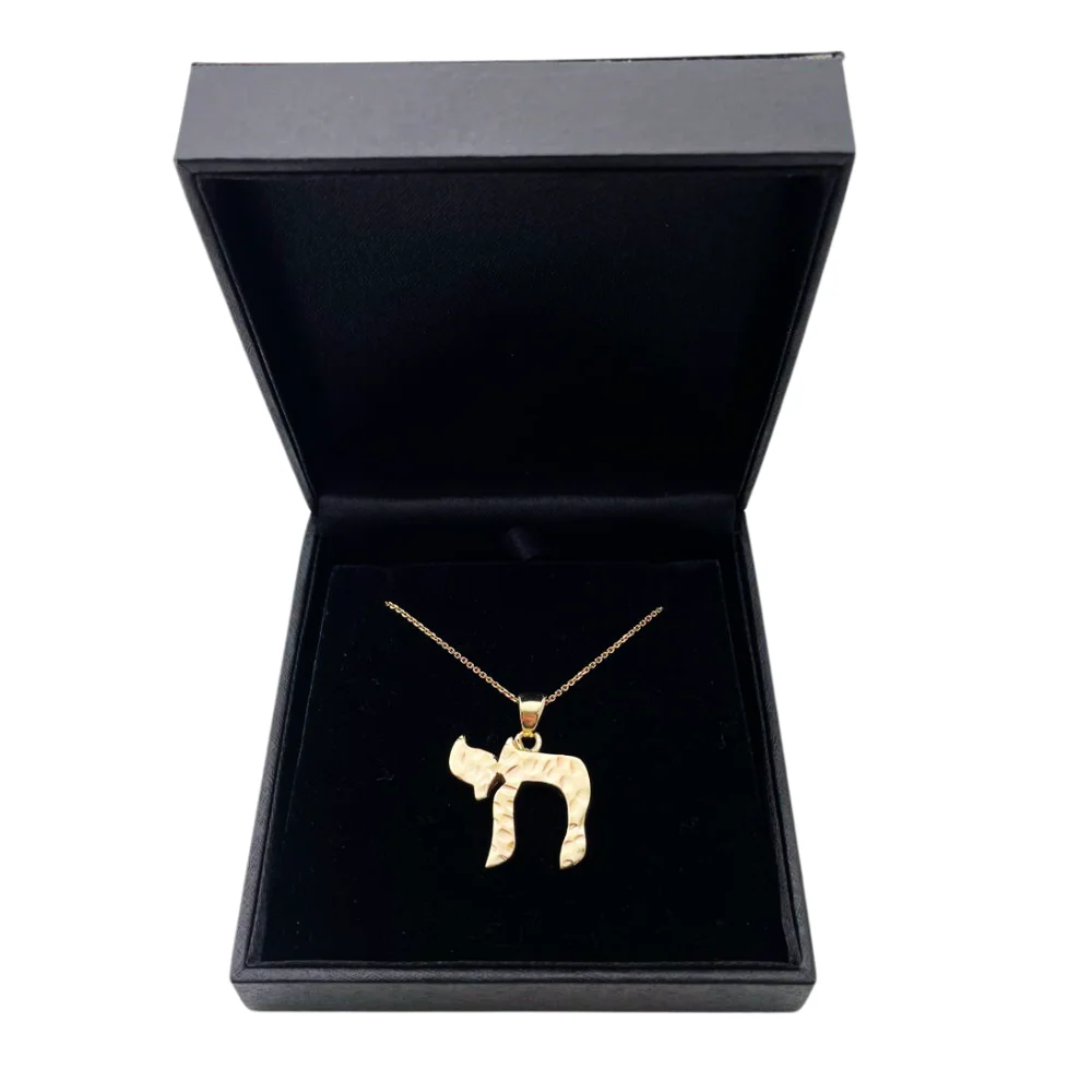Chai Pendant in 14k Gold Hammered / Necklace Charm - Image 5