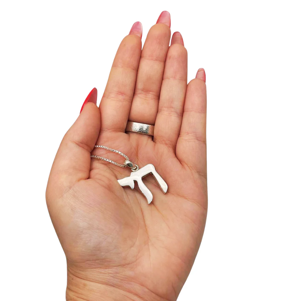Chai Pendant in 925 Sterling Silver Elegant Font - 19 mm - Image 3