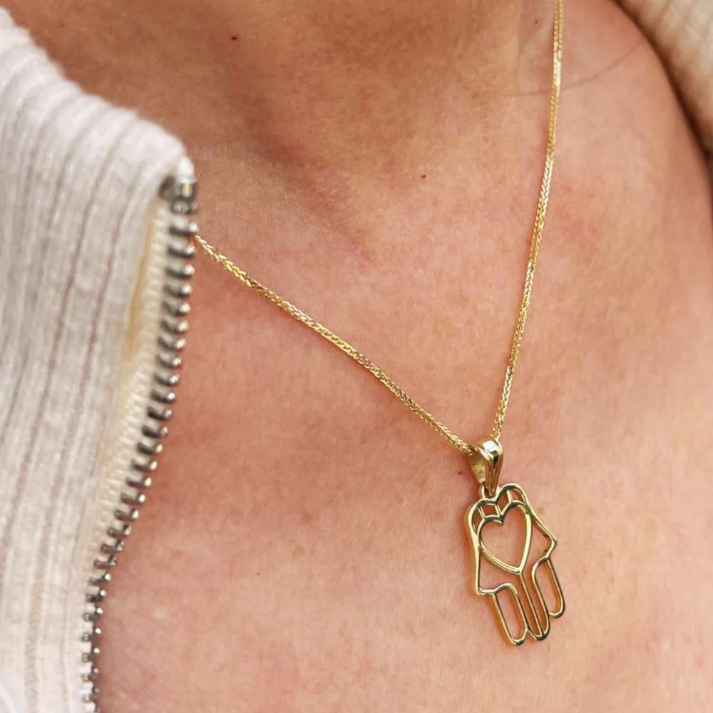 14k Gold Heart Outline Hamsa Pendant - Image 4