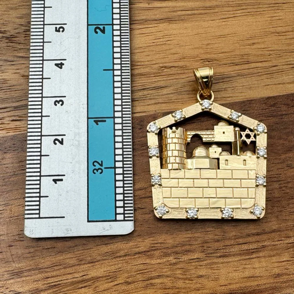 Jerusalem Skyline Western Wall Pendant in 18K Gold with Diamonds - Image 6