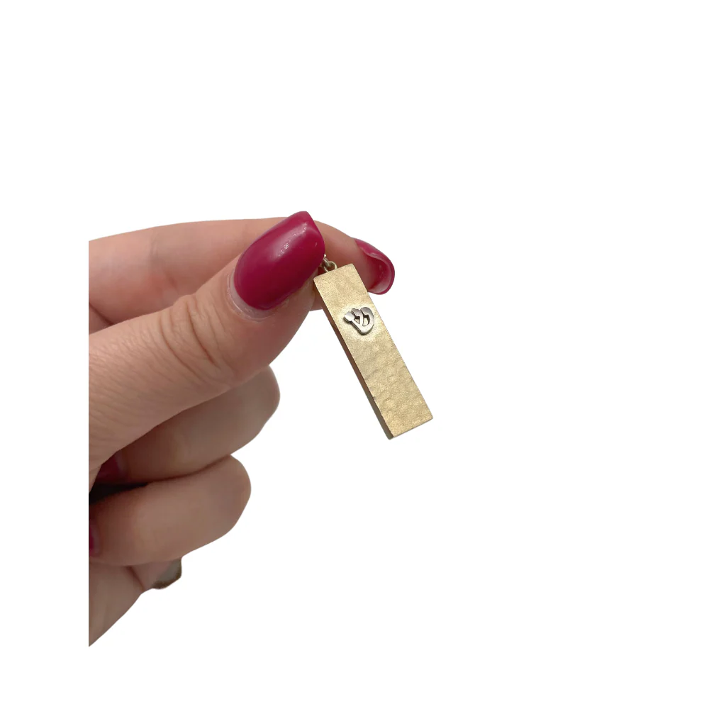 Mezuzah Pendant with Shin in 14k Gold - Image 5