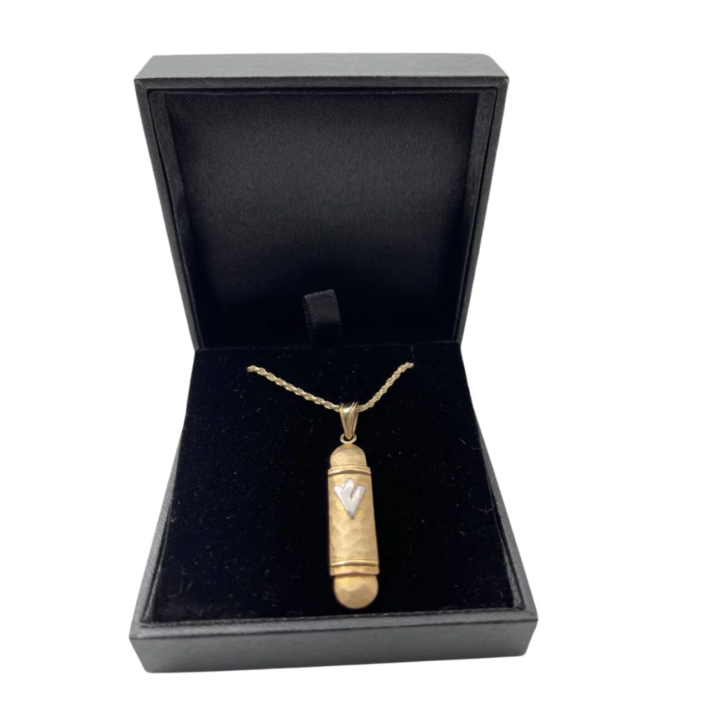 14k Gold Hammered Round Mezuzah Pendant - Image 3