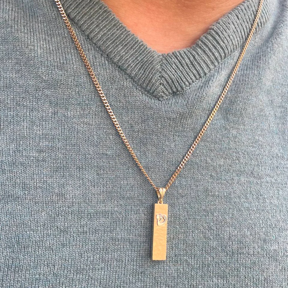 Mezuzah Pendant with Shin in 14K Gold - Image 5