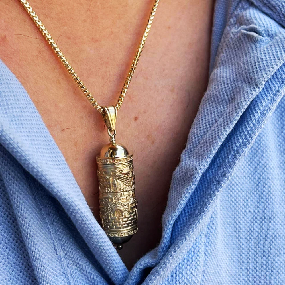 Mezuzah Pendant with Jerusalem Engraved - 14K Gold - Image 4
