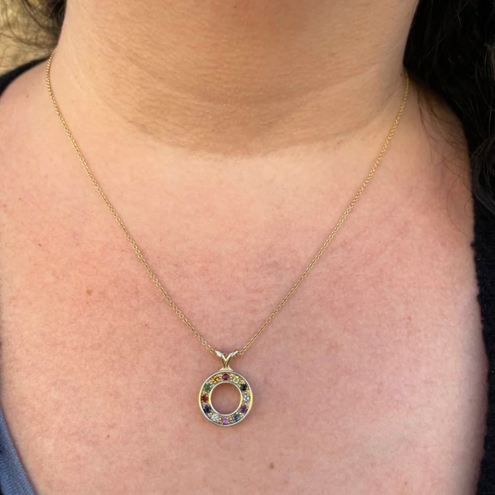 Hoshen Round Pendant and Chain in 14k Gold - Image 8
