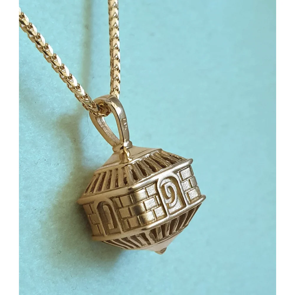 Dreidel Pendant in 14K Gold with Western Wall Motif - Image 2