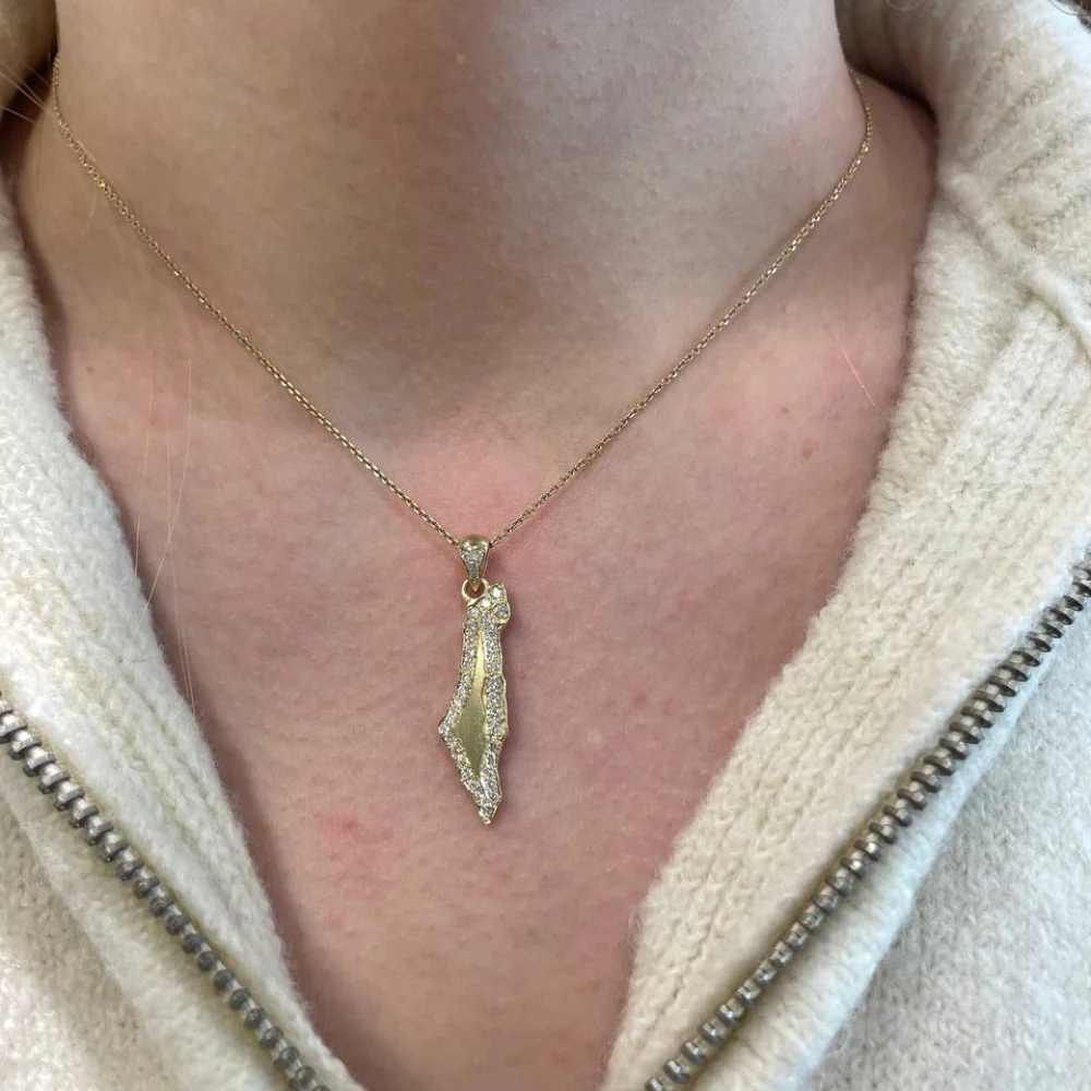 Diamond Map of Israel Am Israel Chai October 7 Pendant in 14K Gold - Image 3