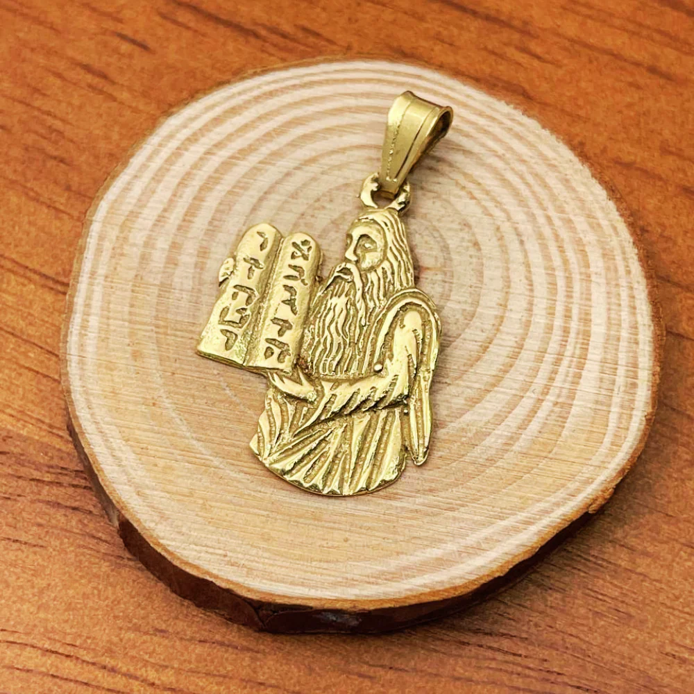 Moses with Ten Commandments Judaica Pendant in 14K Gold - Image 7