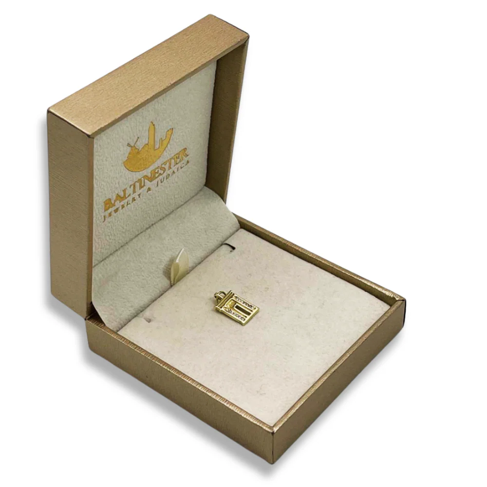 Diamond Jerusalem Temple Necklace in 14K Gold - Image 5