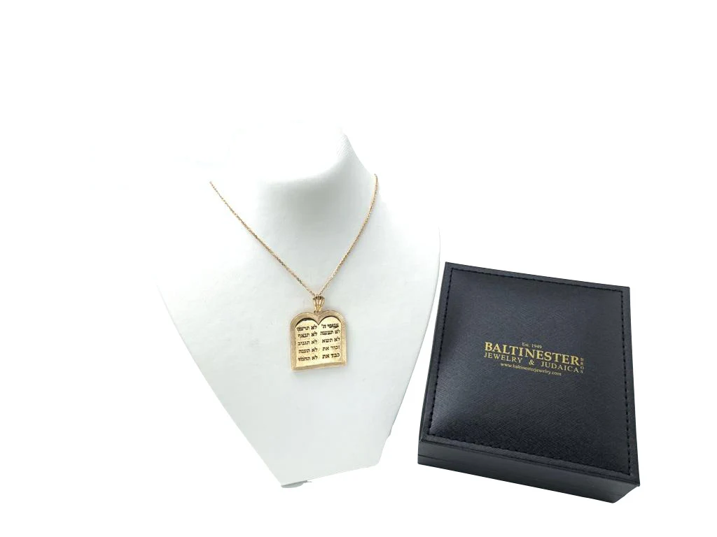 Ten Commandments 14k Yellow Gold Pendant - Image 4