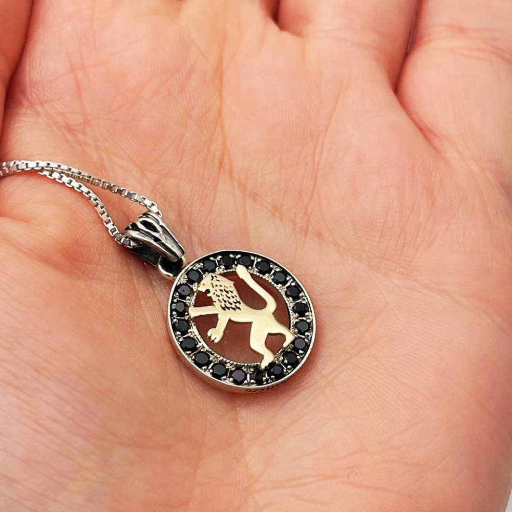 Lion of Judah Round Necklace in 9K Gold, Silver and Black Zircons - Image 8