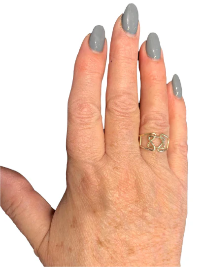 14K Gold Ring with Interwoven Star of David - Image 2