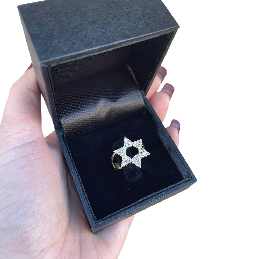 Diamond-Studded Star of David Ring in 14K Gold - Image 10