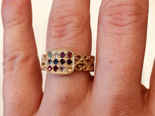 Choshen Filigree 12 Precious Stones 14k Gold Ring - Image 2