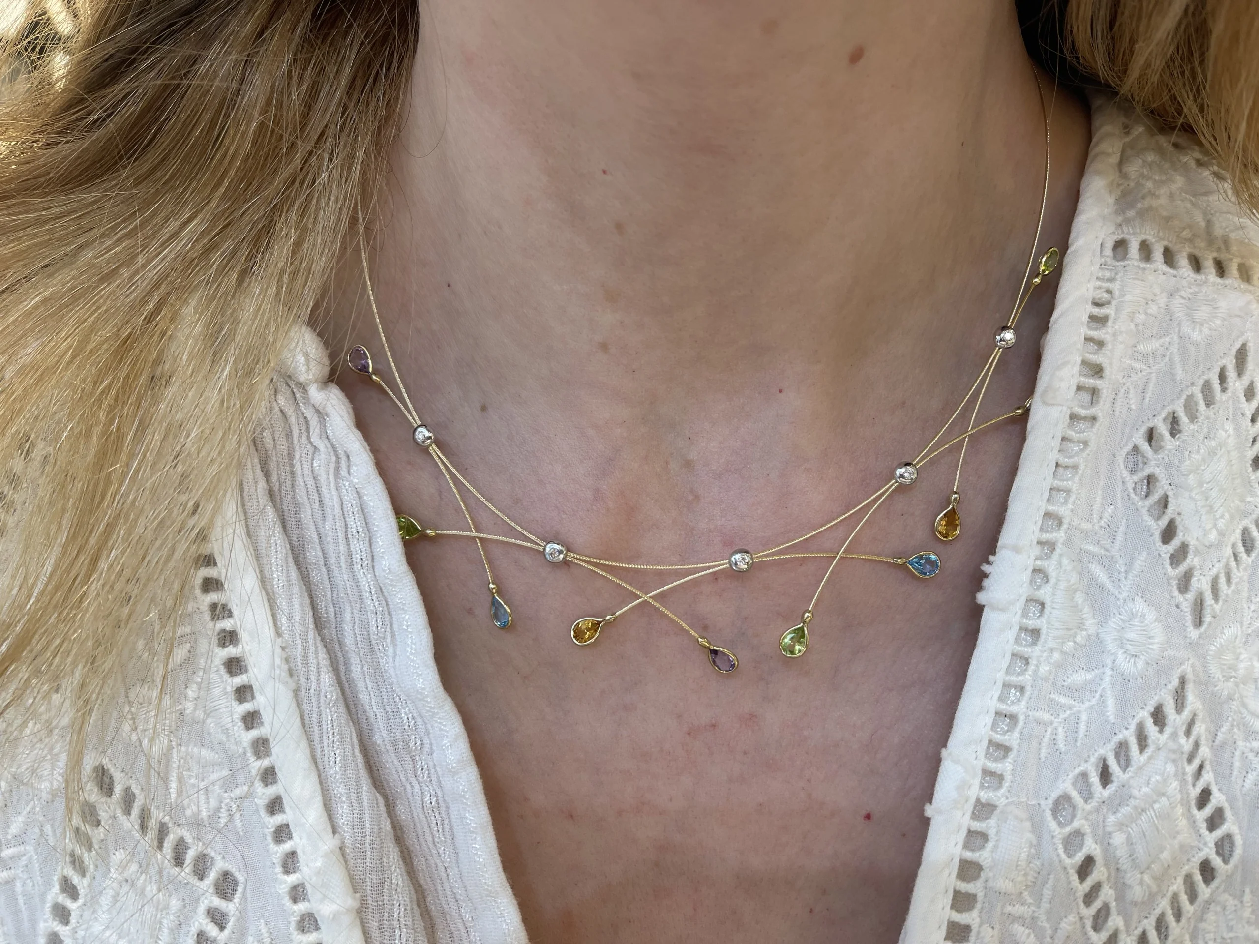 14K Gold Crisscross Necklace - Image 4