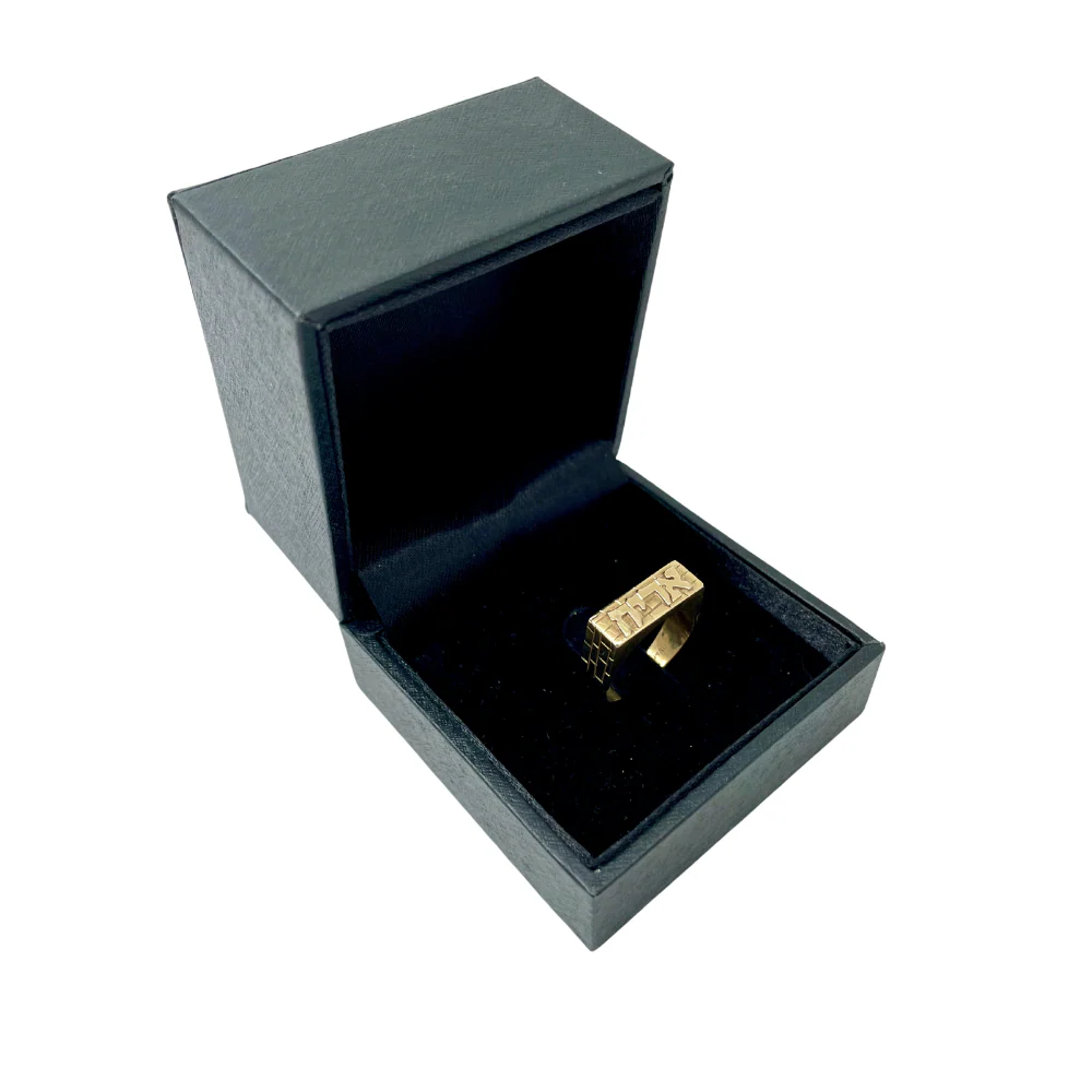 14k Gold Rectangular Kotel Name Ring - Image 3