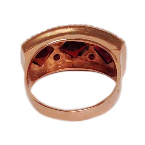 14k Rose Gold Rhombus Garnet Ring - Image 2