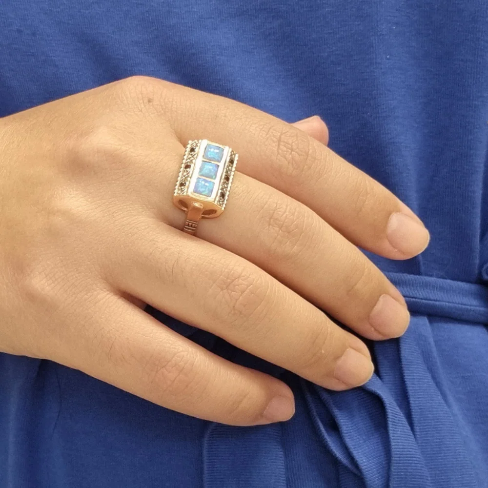 14k Rose Gold Ring - Garnet and Opal Rectangular - Image 2