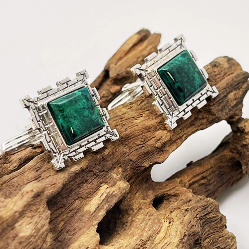14k White Gold Peridot Ring - Image 8