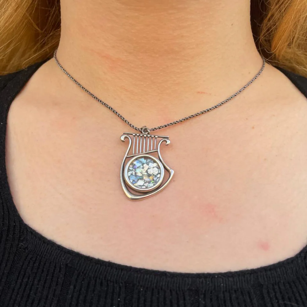 Silver Roman Glass Harp of David Necklace - Image 3