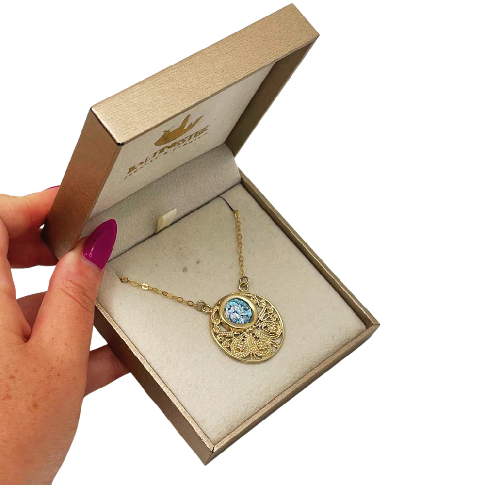 Roman Glass Round Pendant Necklace in 14K Gold Filigree Work - Image 4
