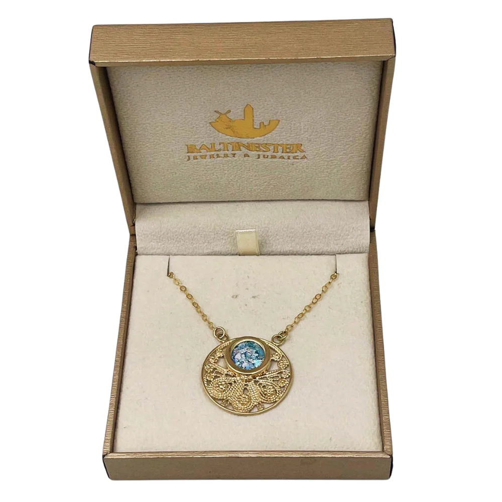 Roman Glass Round Pendant Necklace in 14K Gold Filigree Work - Image 5