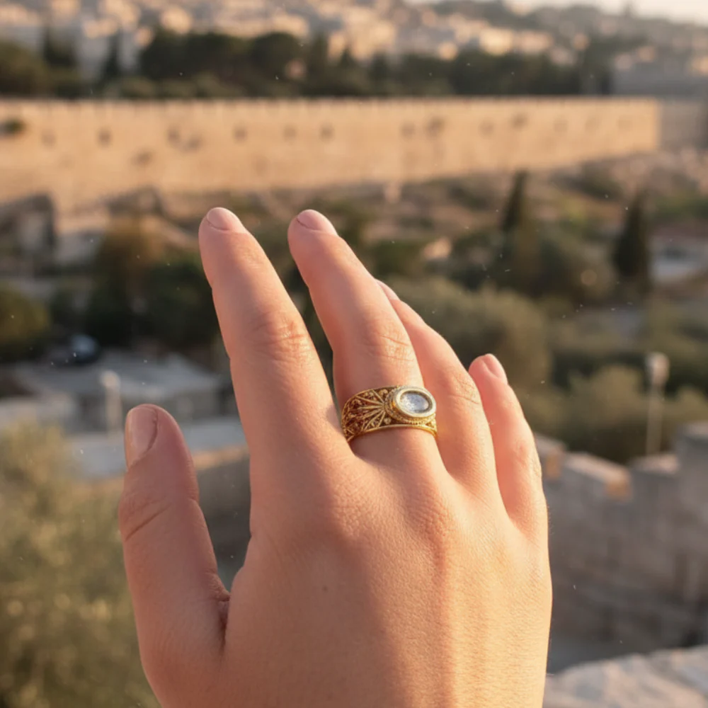 Roman Glass Ring - Filigree - 14k Gold - Image 4