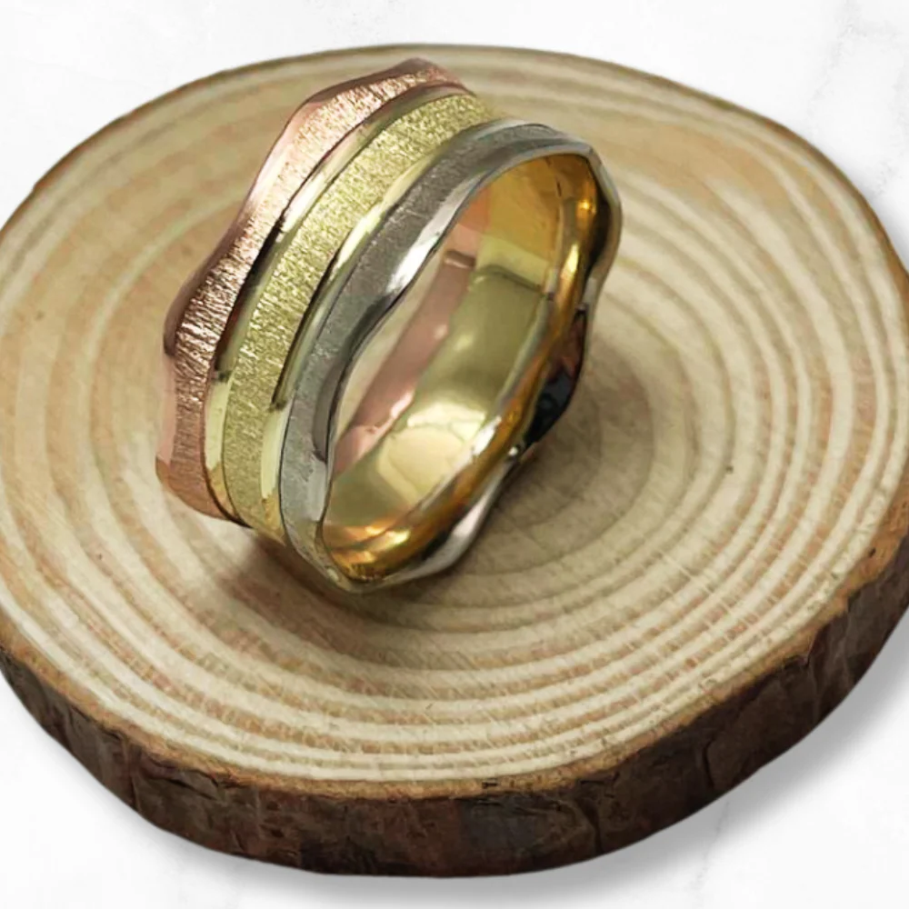 14k Tri-Color Gold Florentine Wedding Ring - Image 10