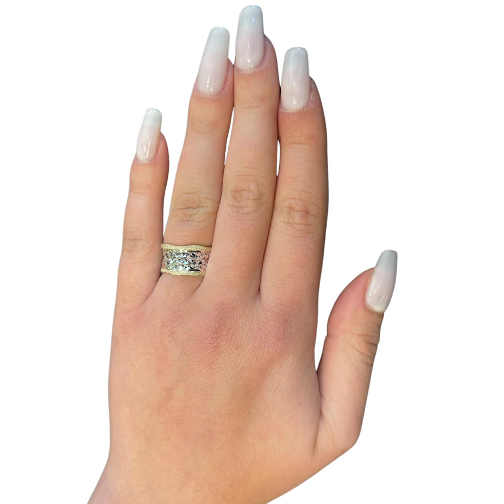 14k White Gold Faceted Wedding Ring - Image 2